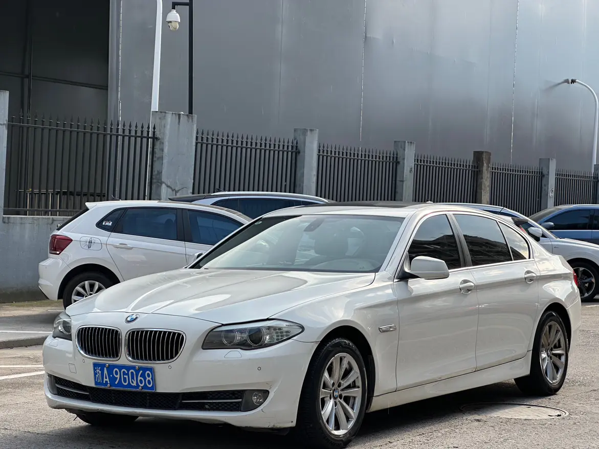 BMW 5 Series  из Китая
