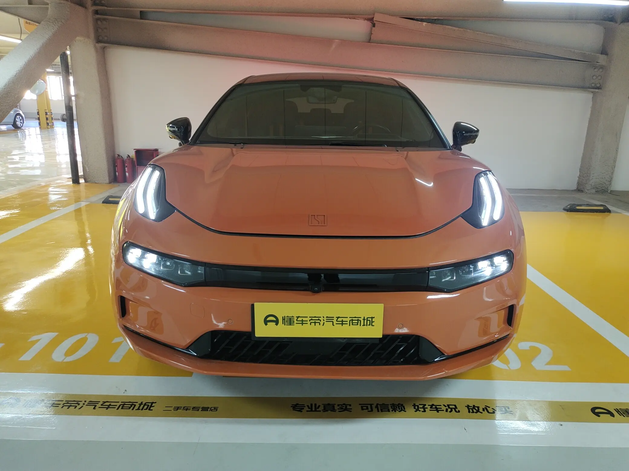 ZEEKR 001  из Китая