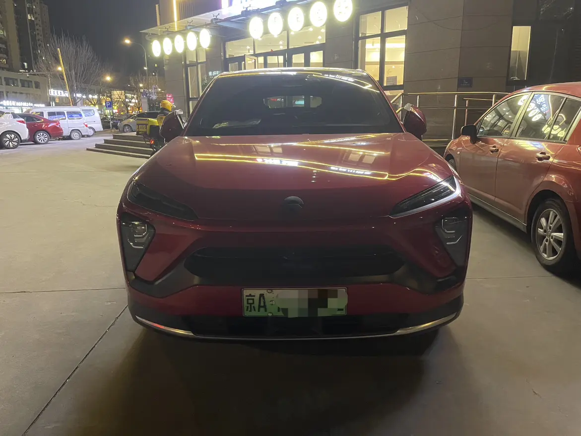 NIO EC6  из Китая