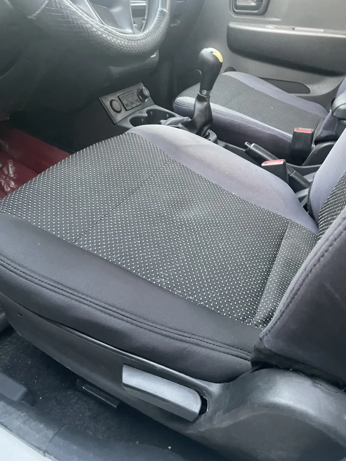 Dongfeng Fengon 330  из Китая