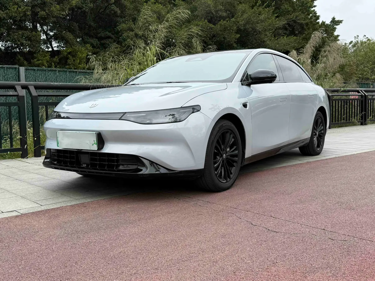 Leapmotor Zero running C01  из Китая