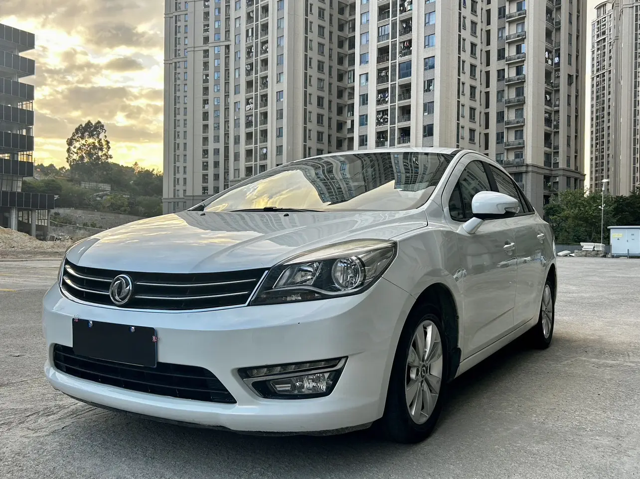 Dongfeng Fengshen L60  из Китая