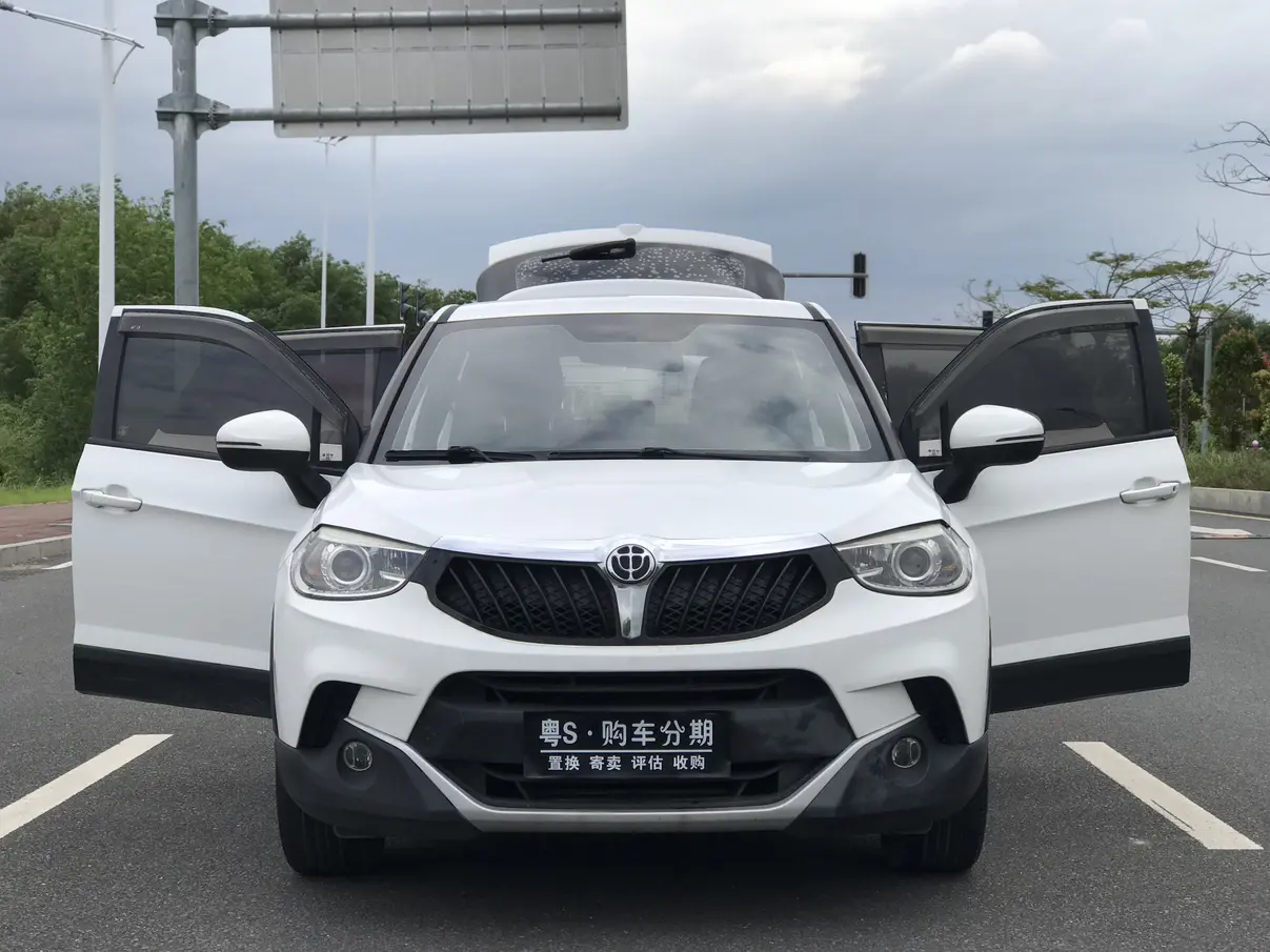 Brilliance China V3  из Китая