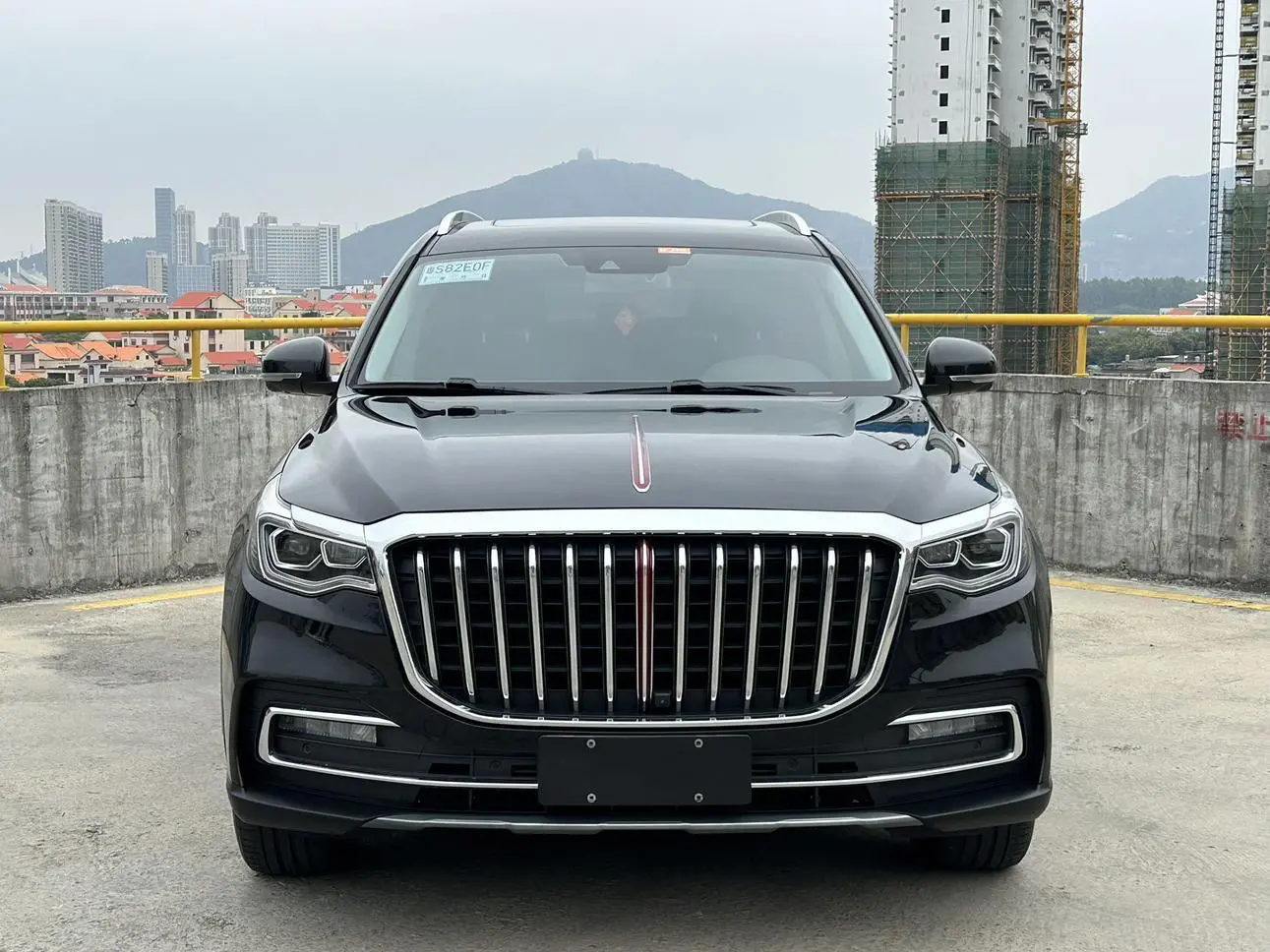 Hongqi HS7  из Китая