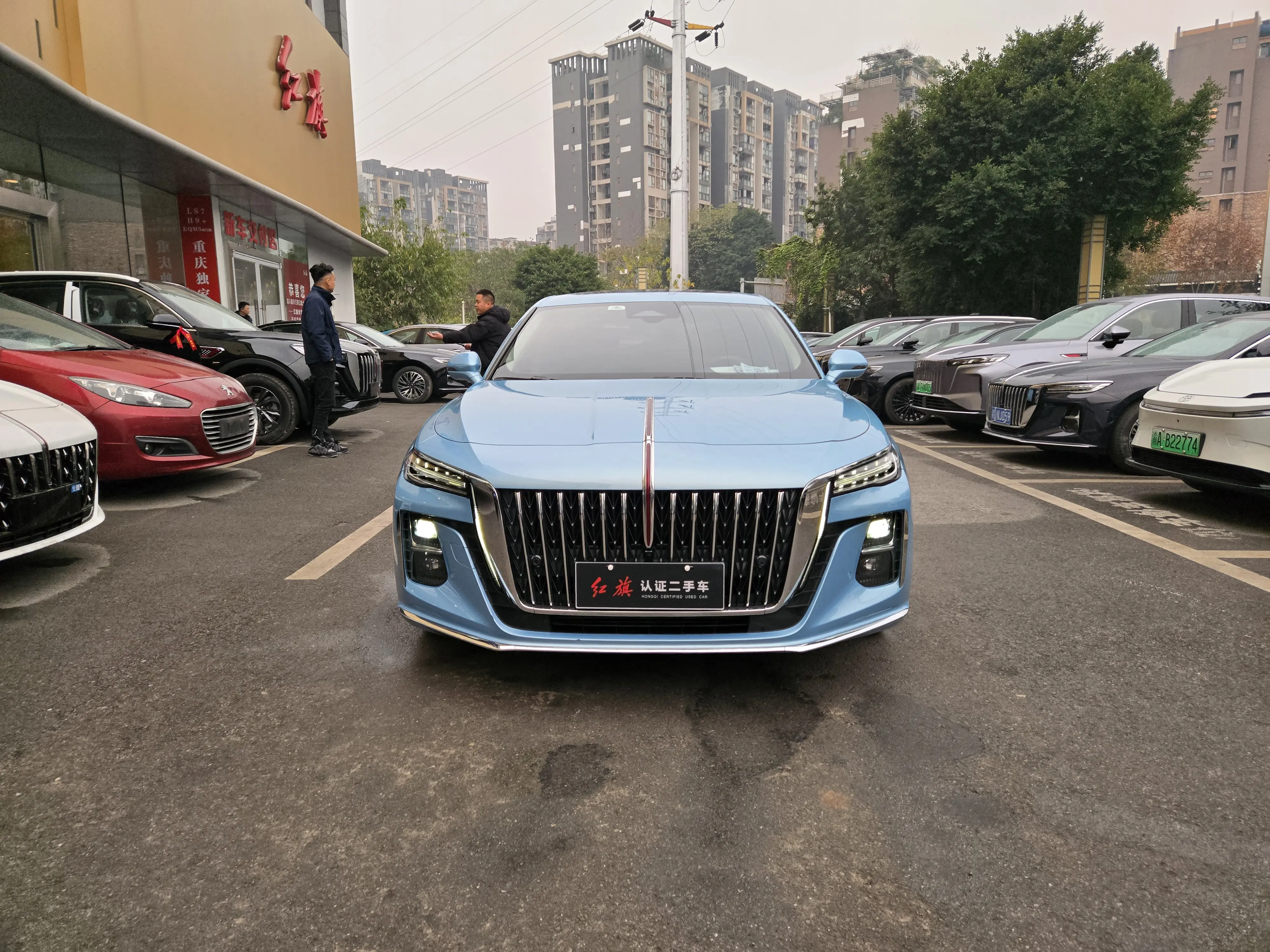 Hongqi H5  из Китая