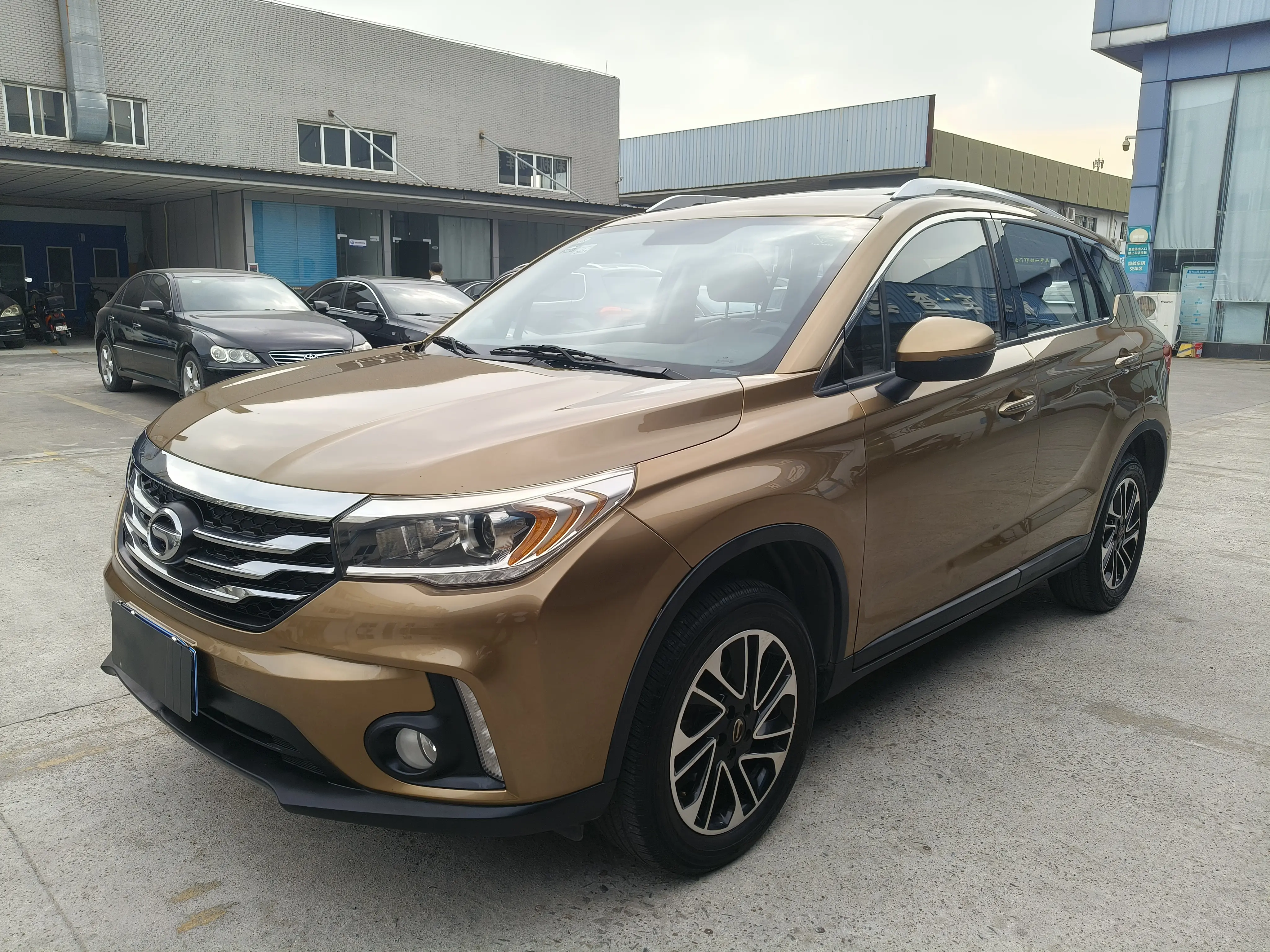 GAC Trumpchi GS4  из Китая