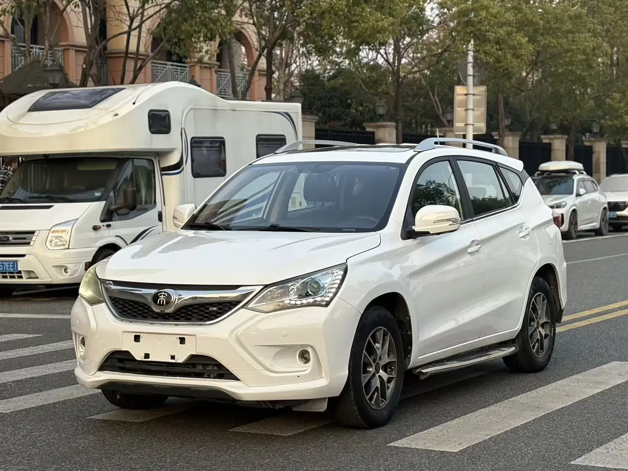 BYD Song  из Китая