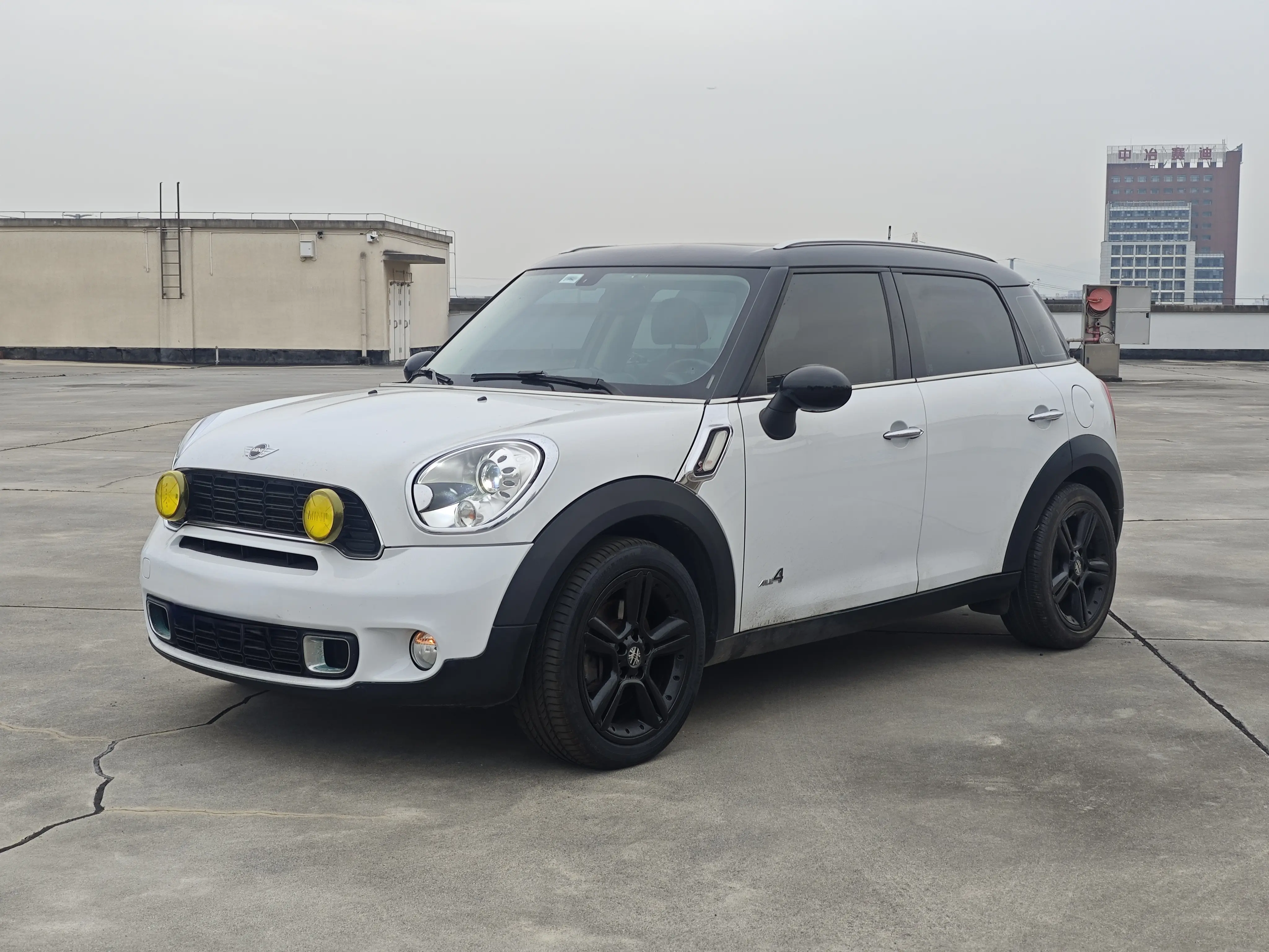 MINI COUNTRYMAN  из Китая