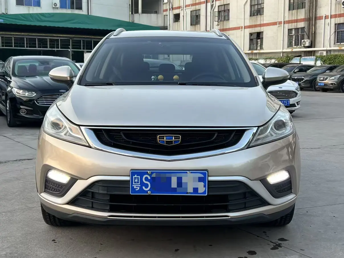 Geely Emgrand GS  из Китая