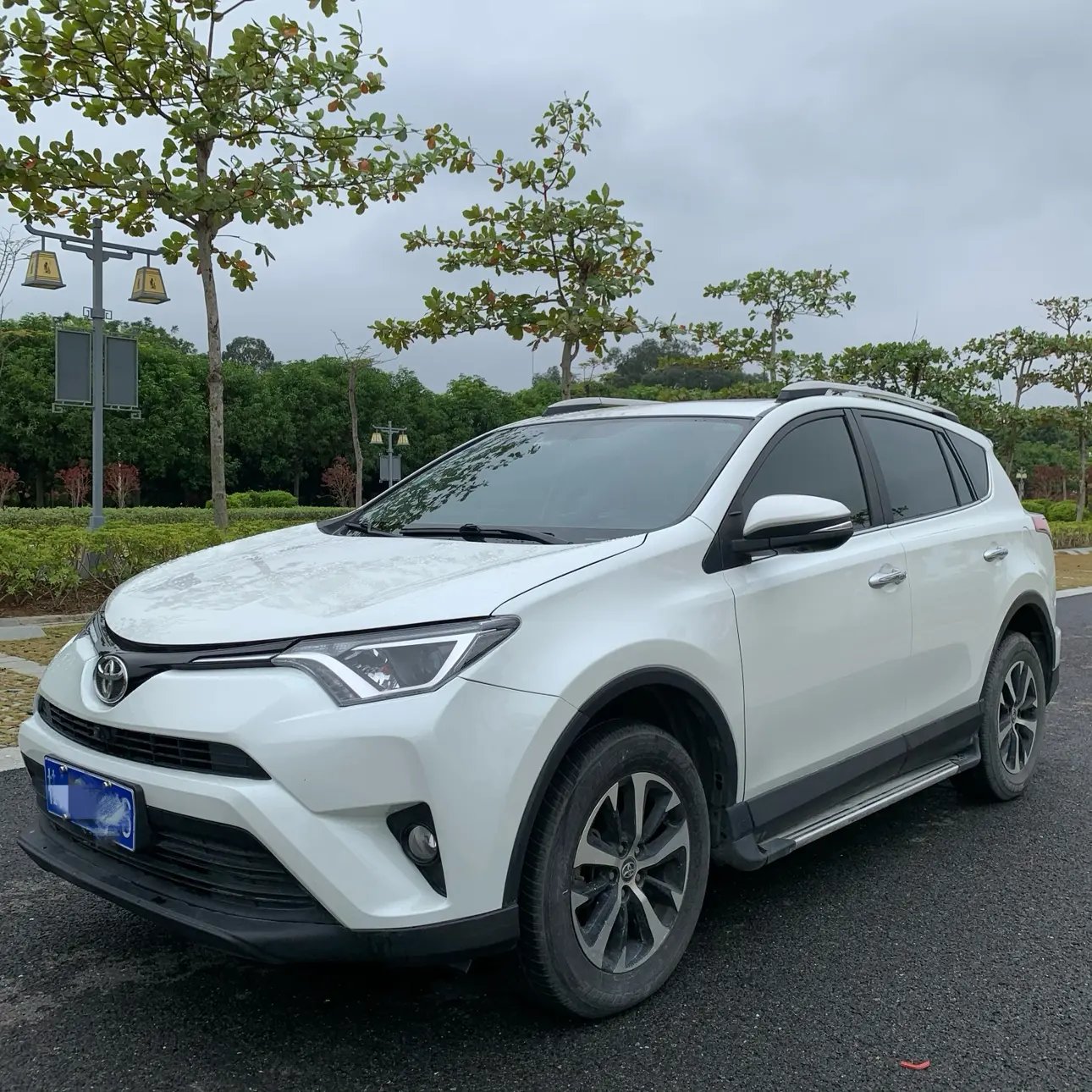 Toyota RAV4  из Китая