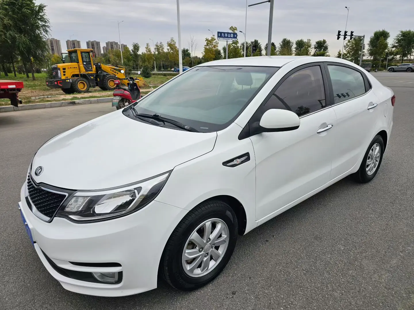 Kia K2  из Китая