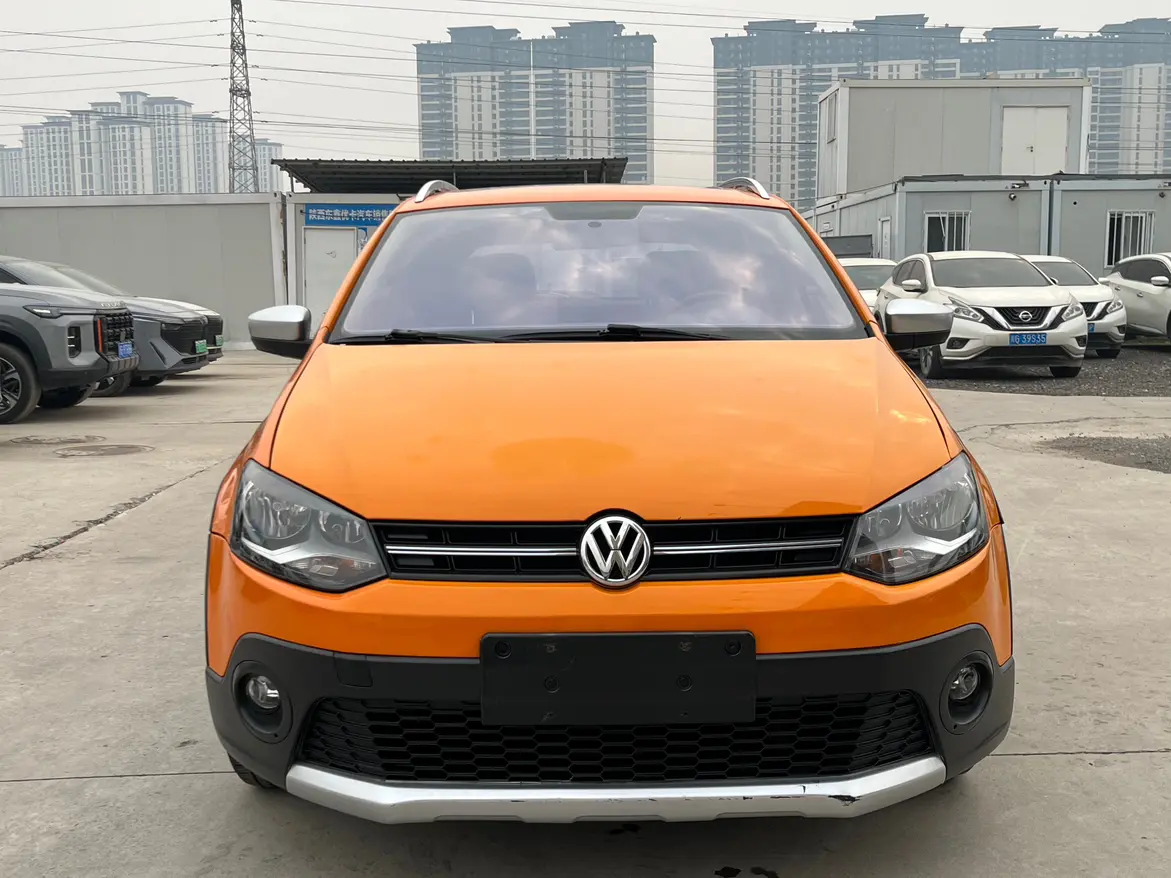 Volkswagen Polo  из Китая
