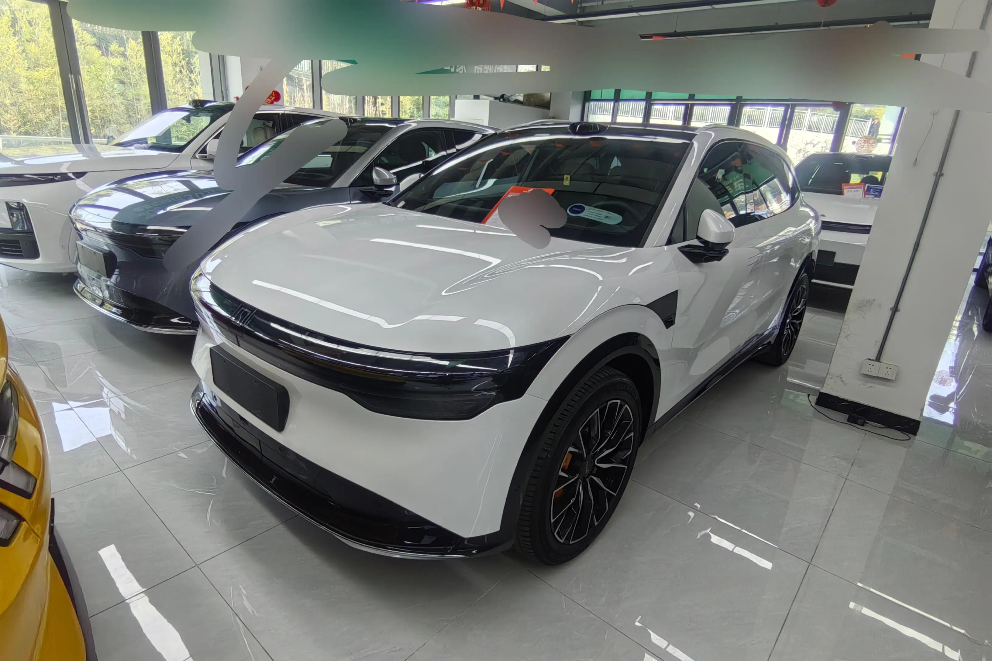 ZEEKR 7X  из Китая