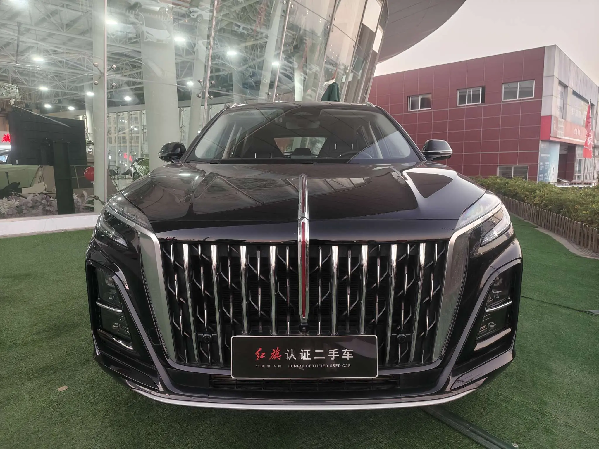 Hongqi HS3 PHEV  из Китая