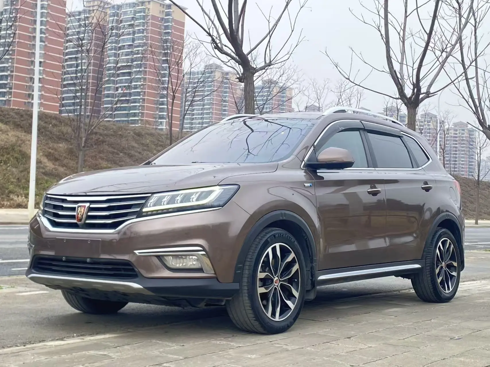 Roewe RX5  из Китая