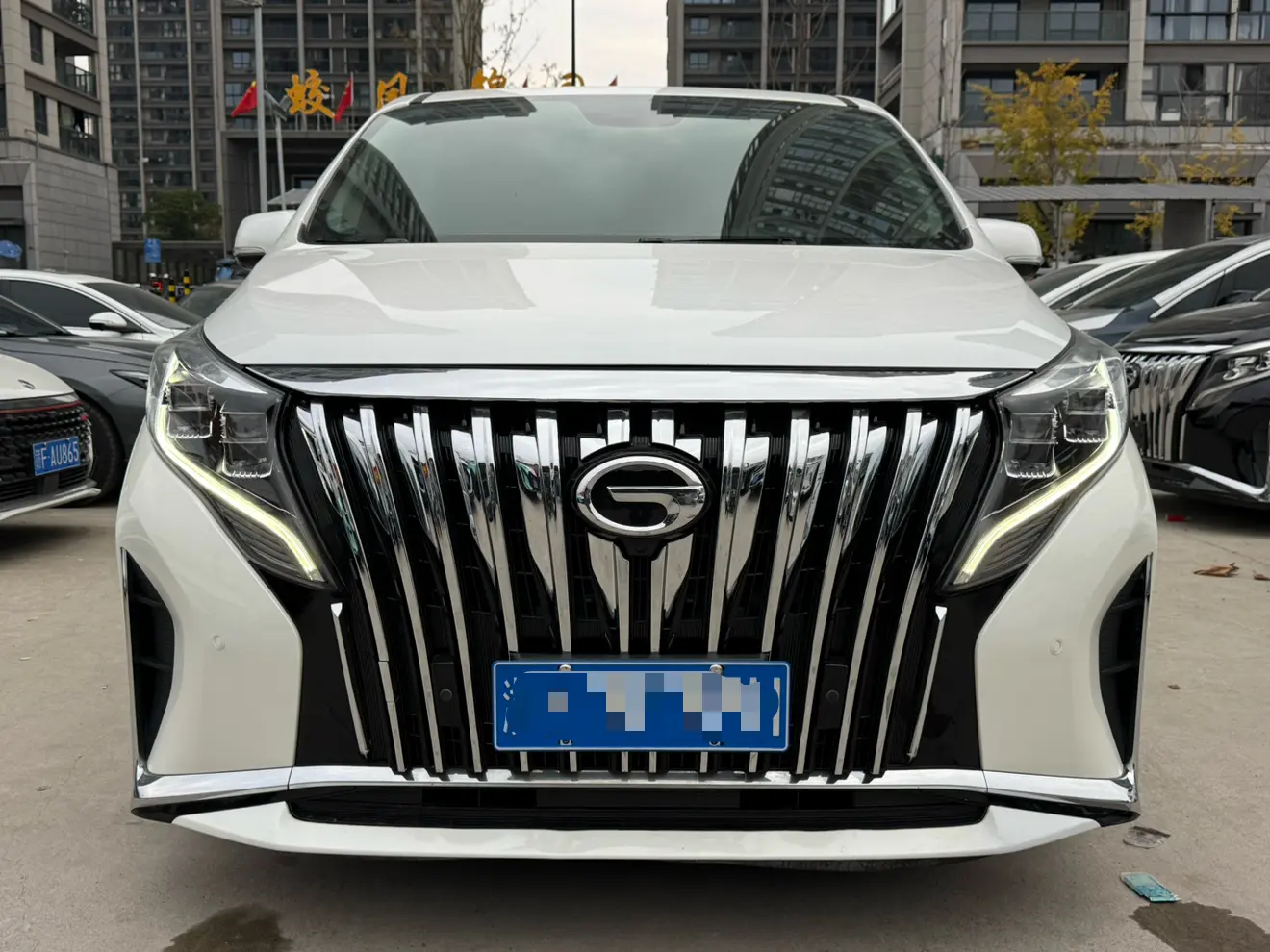 GAC Trumpchi M8  из Китая