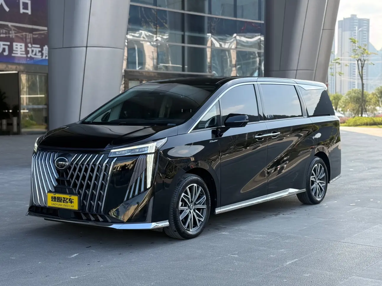 GAC Trumpchi M8  из Китая