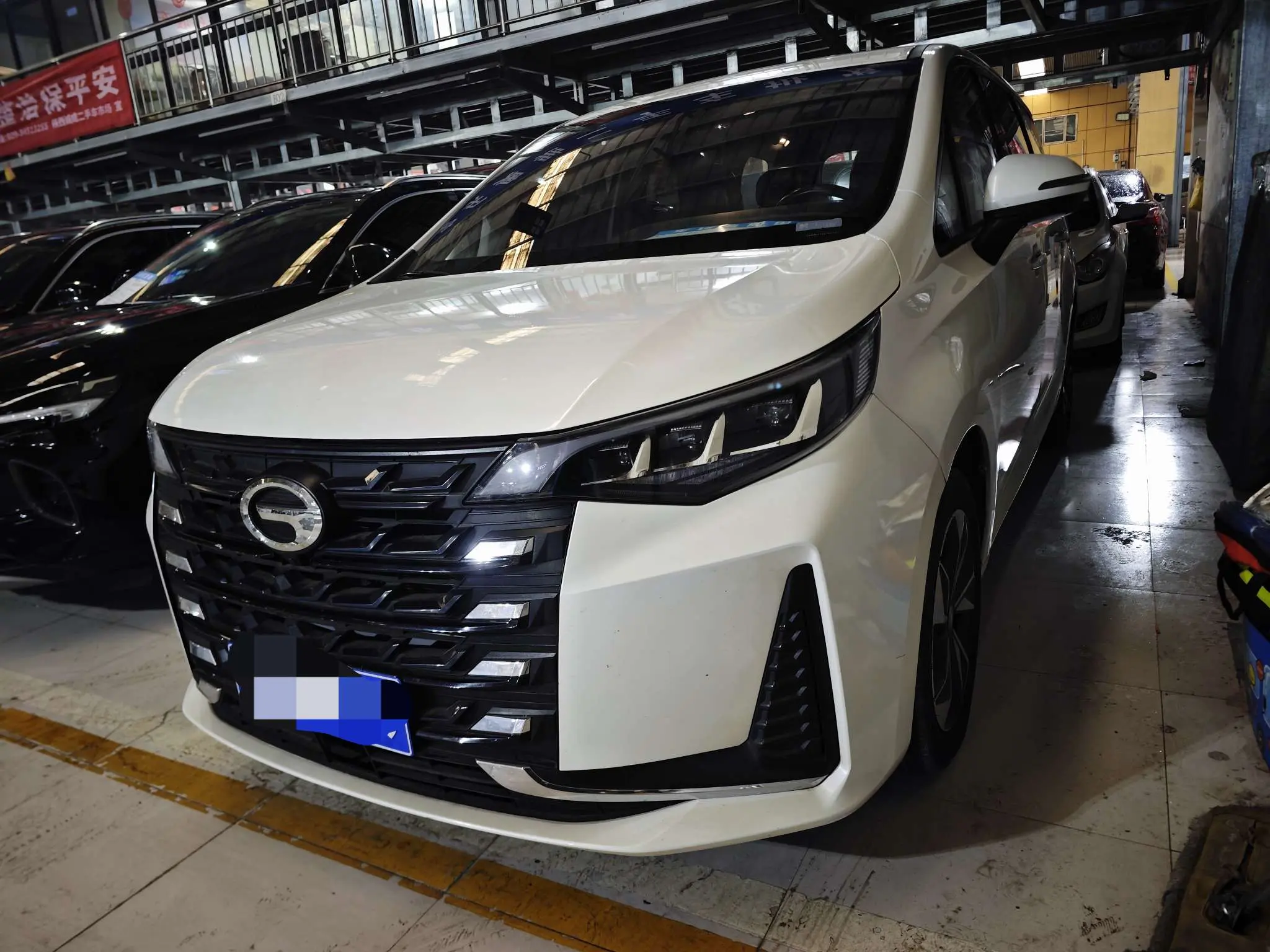 GAC Trumpchi M6  из Китая