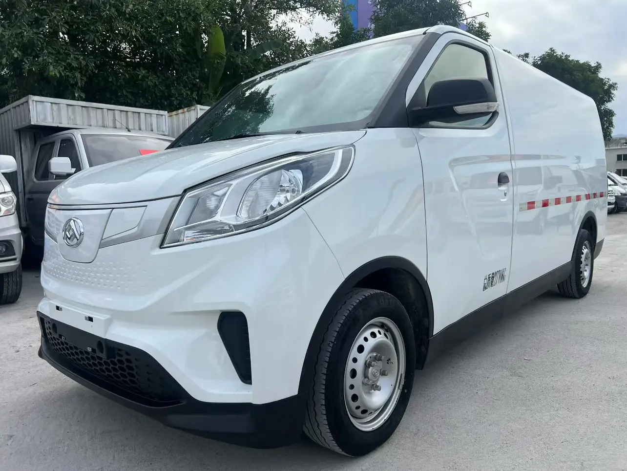 Datong Maxus EV30  из Китая