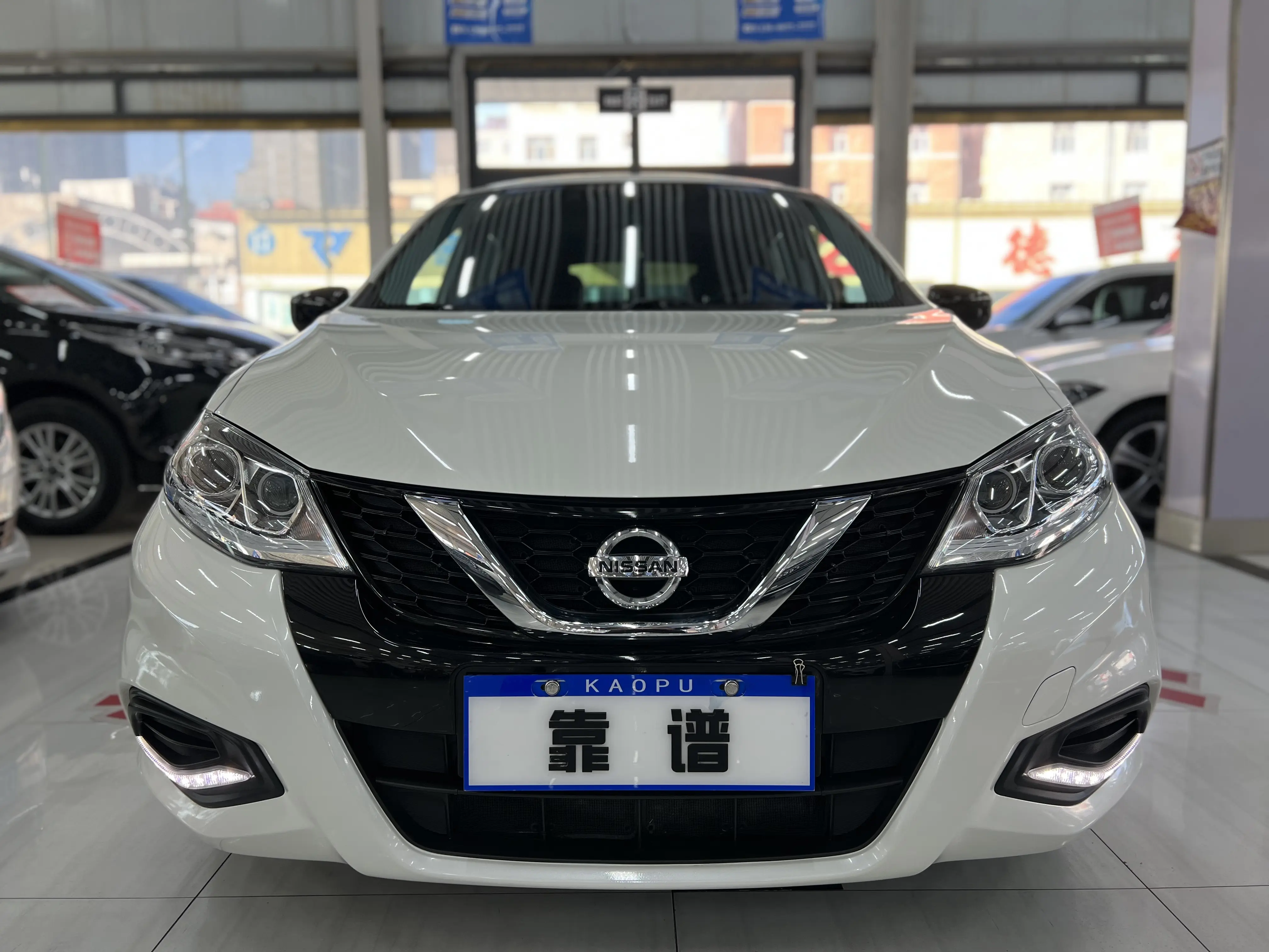 Nissan Tiida  из Китая