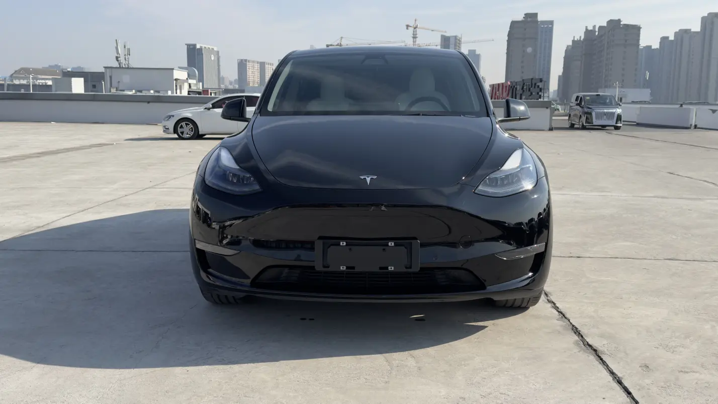 Tesla Model Y  из Китая