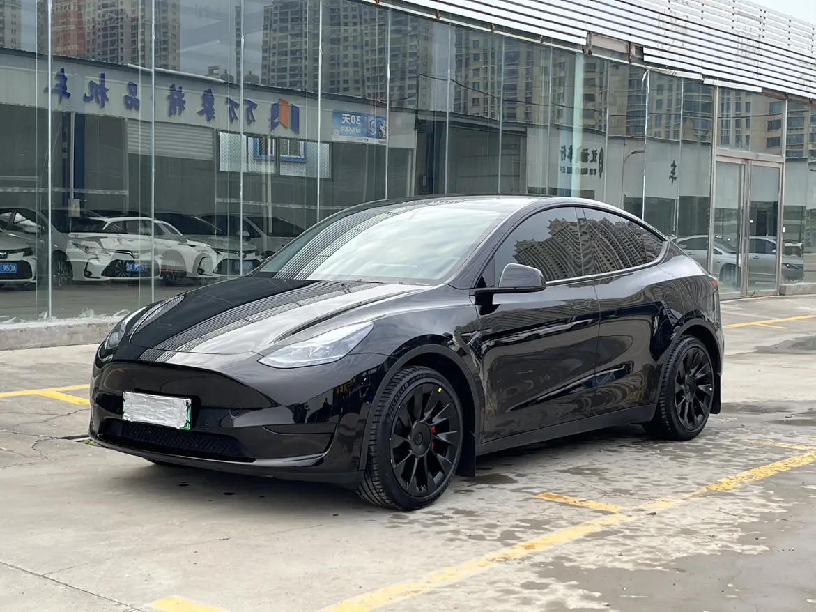 Tesla Model Y  из Китая