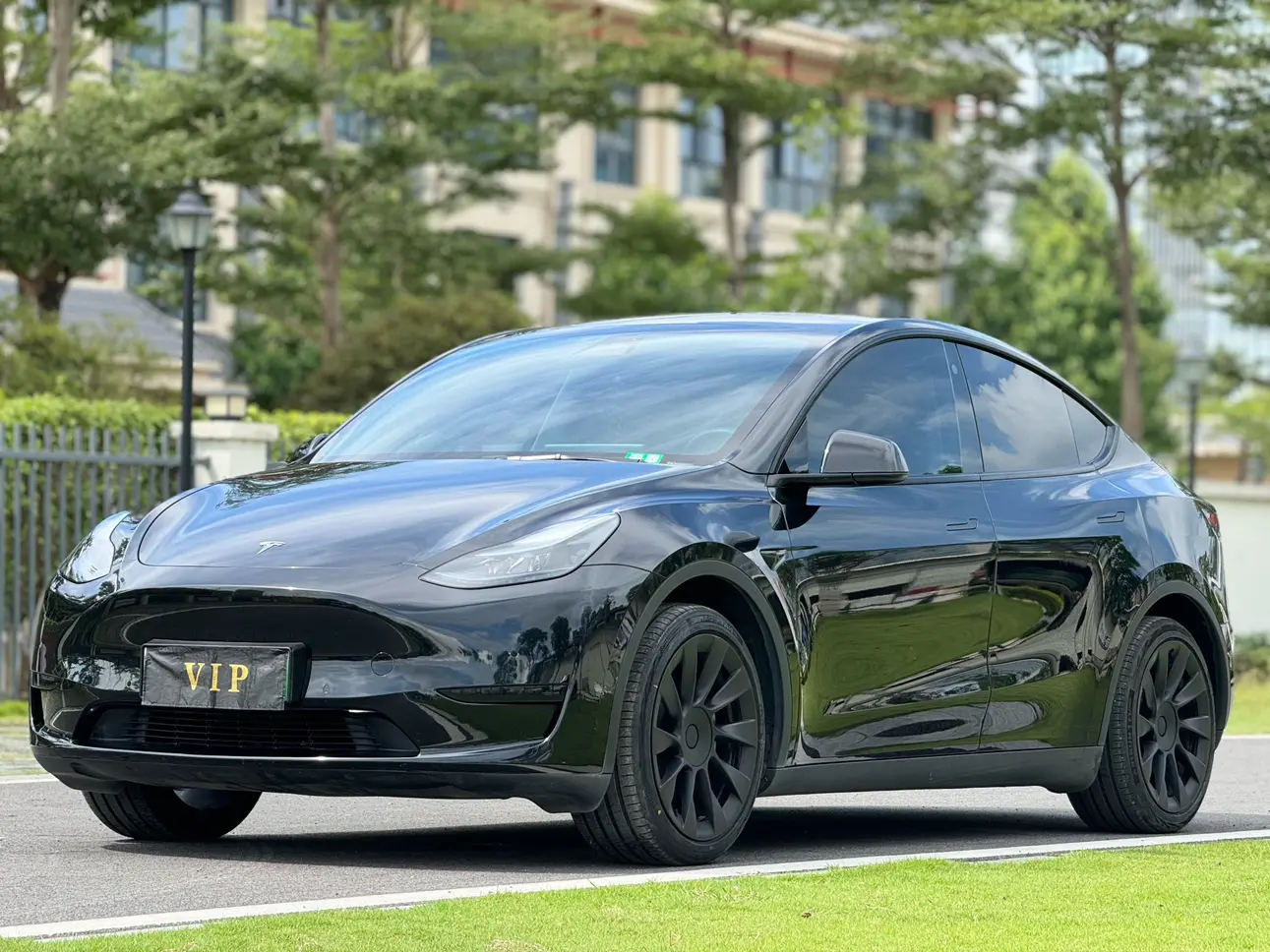 Tesla Model Y  из Китая