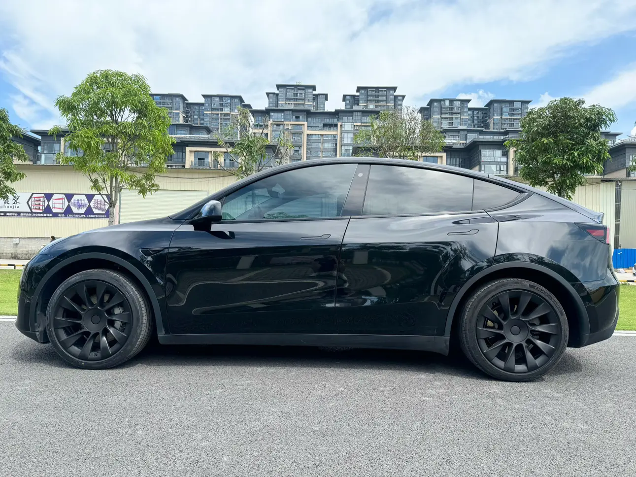 Tesla Model Y  из Китая