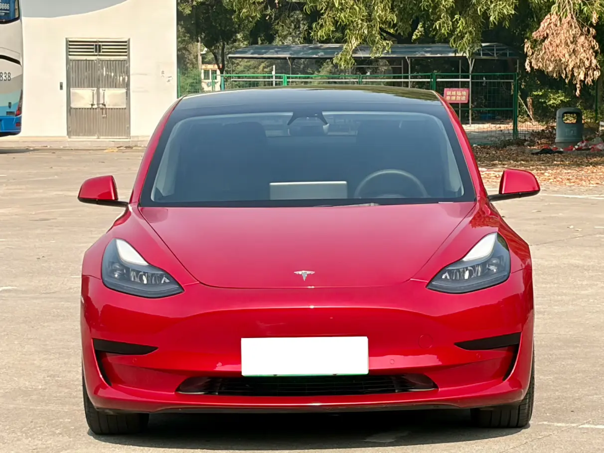 Tesla Model 3  из Китая