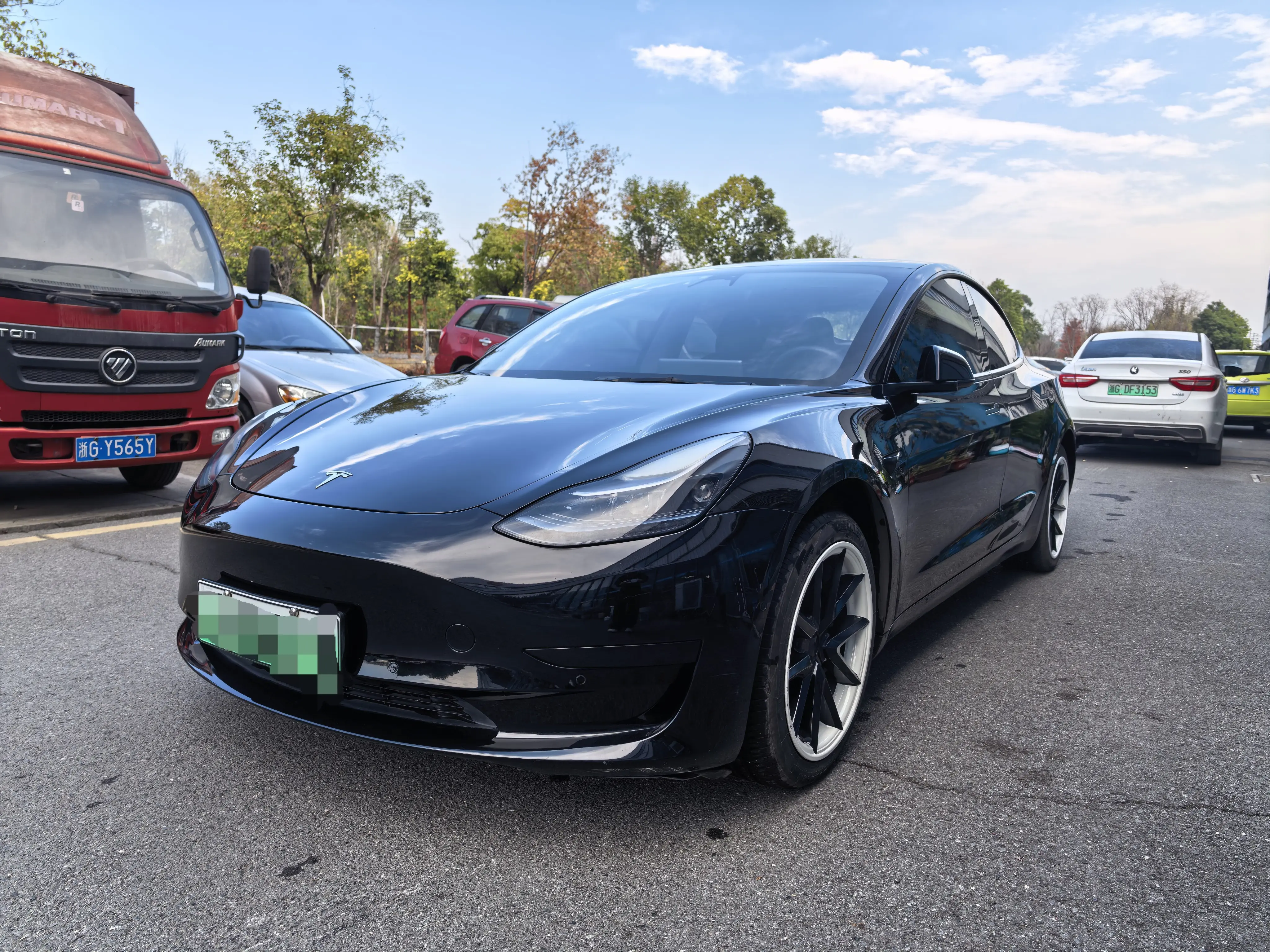 Tesla Model 3  из Китая