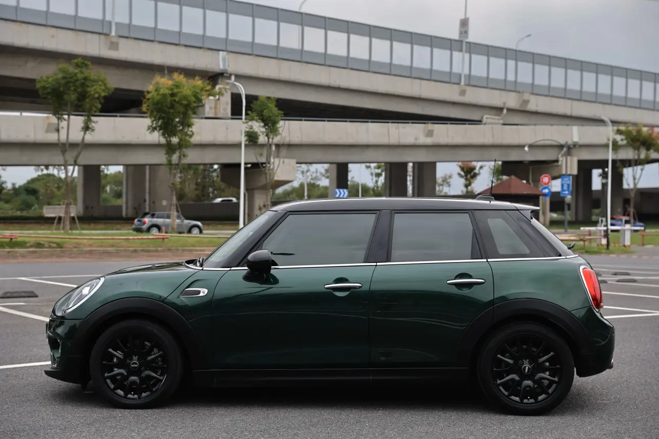 MINI 