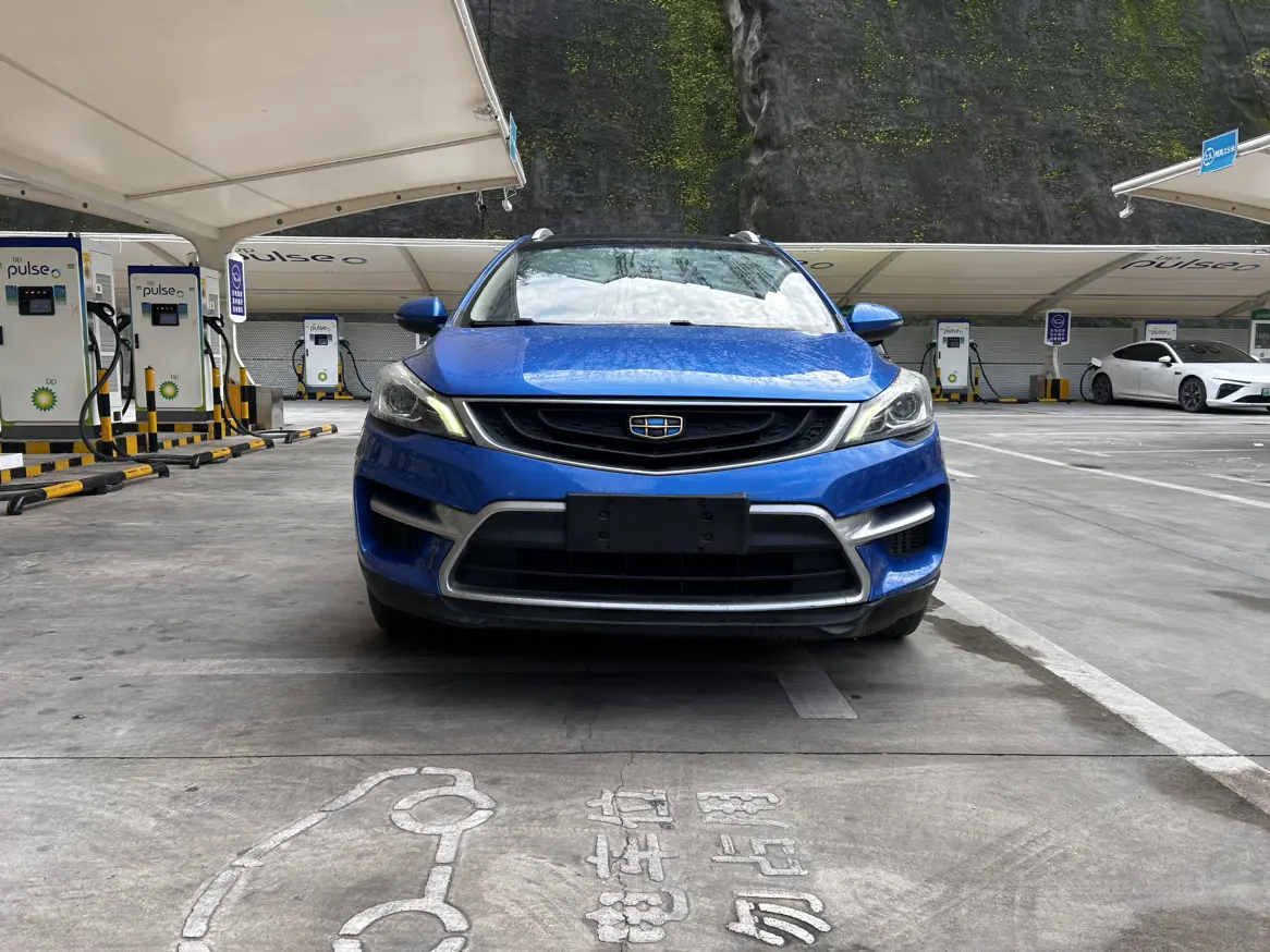 Geely Emgrand GS  из Китая