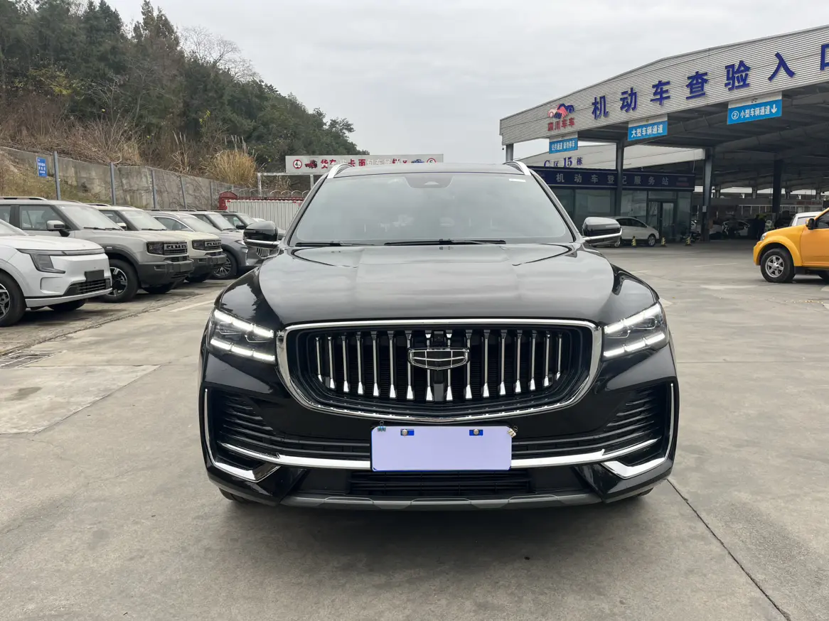 Geely Monjaro (Xingyue L)  из Китая