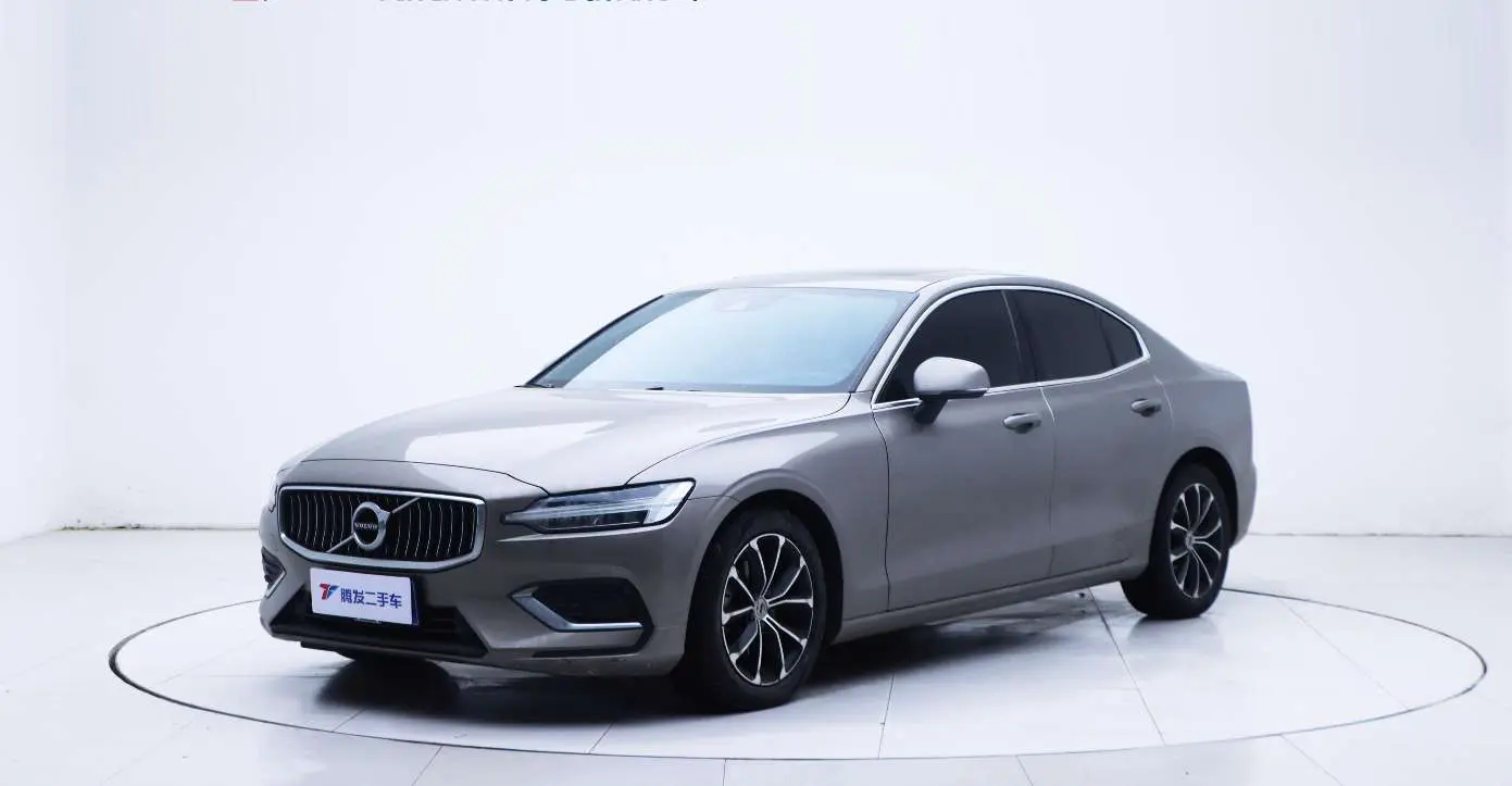 Volvo S60  из Китая