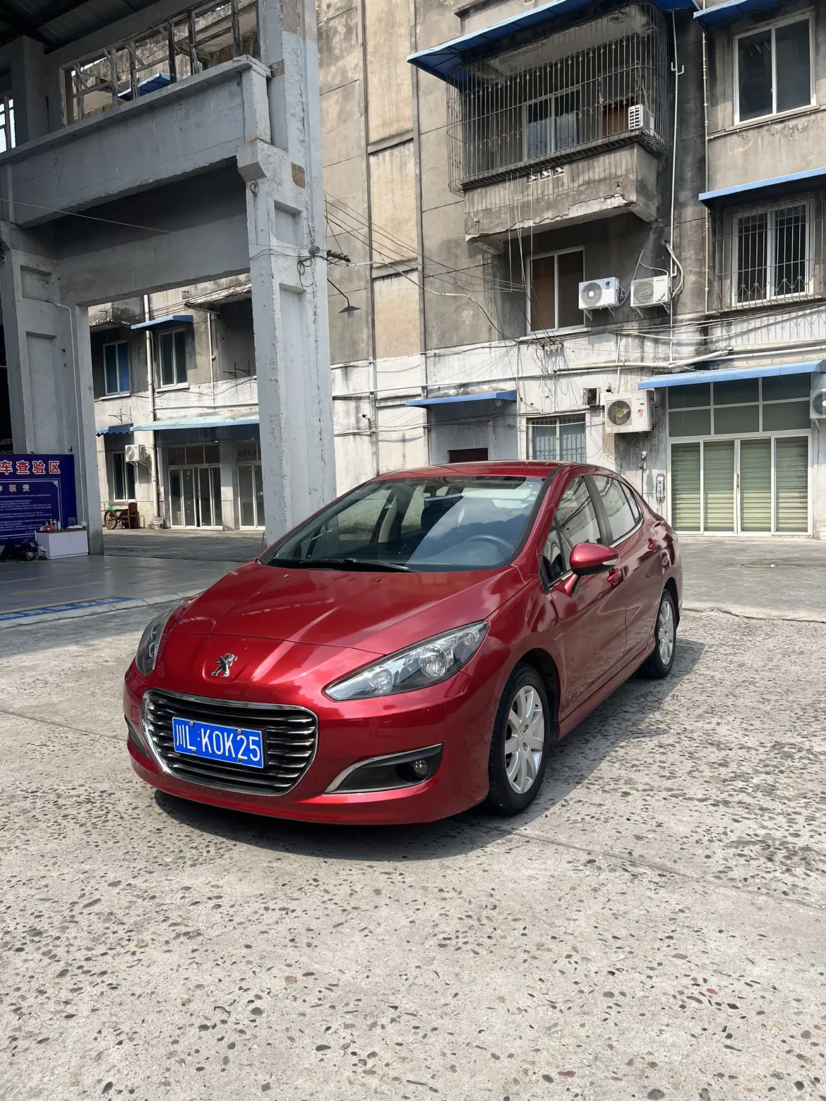 Peugeot 308  из Китая