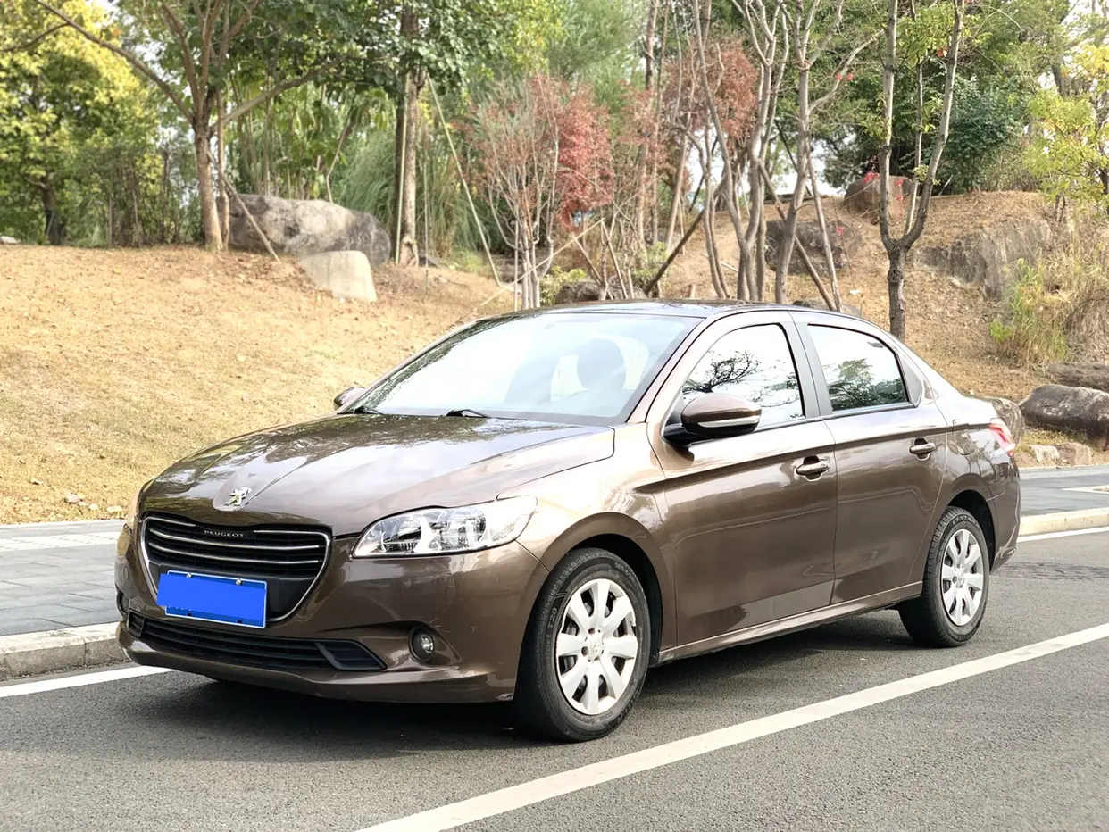 Peugeot 301  из Китая