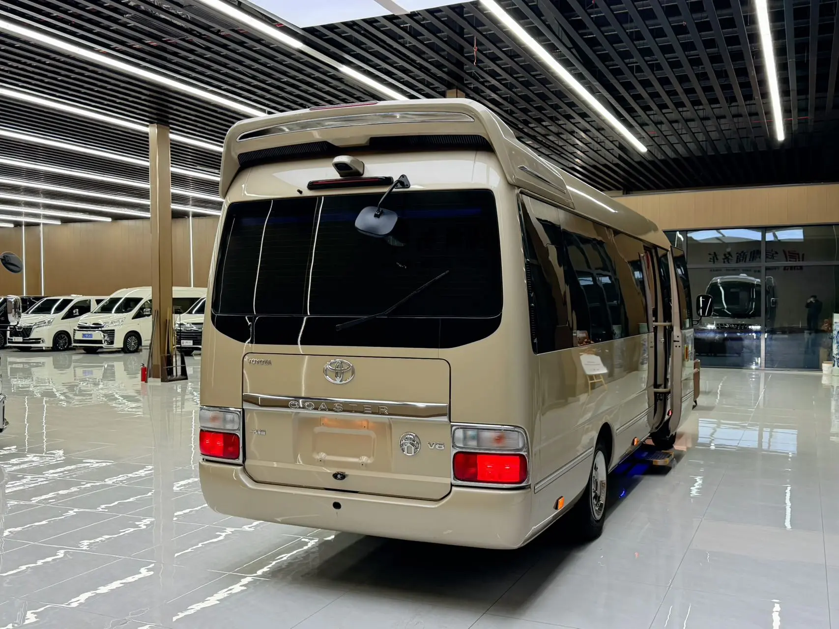 Toyota Costa