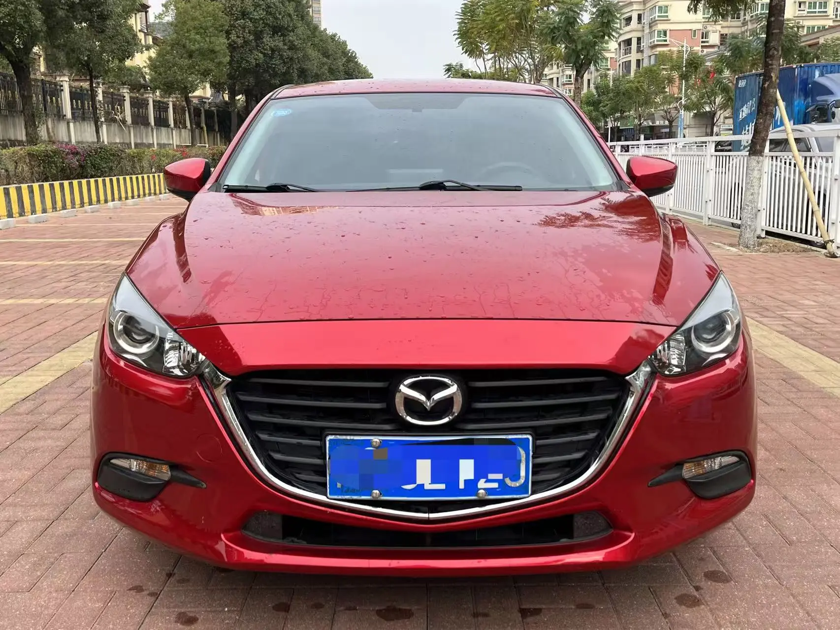 Mazda Axela (Mazda3)  из Китая