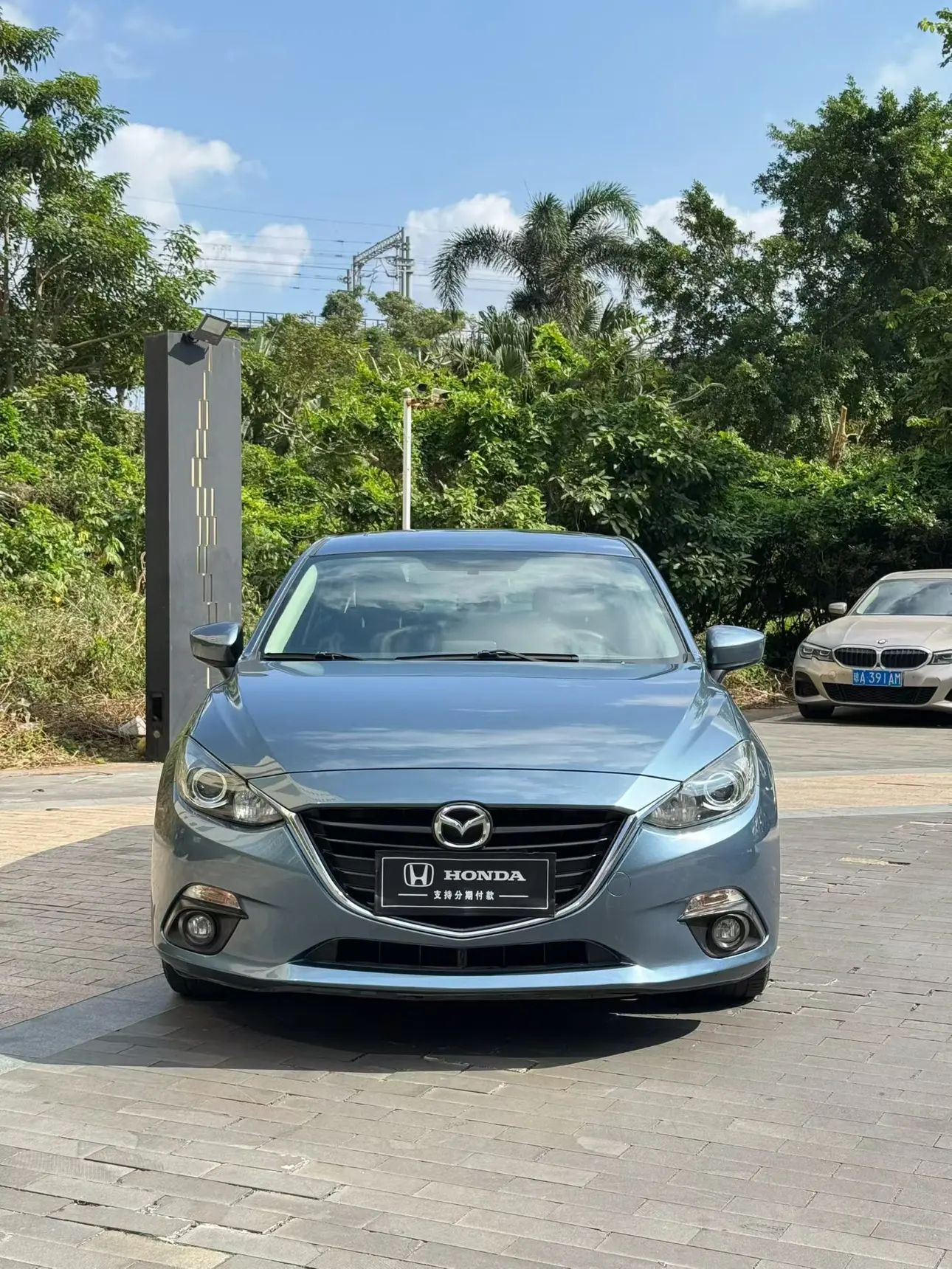 Mazda Axela (Mazda3)  из Китая