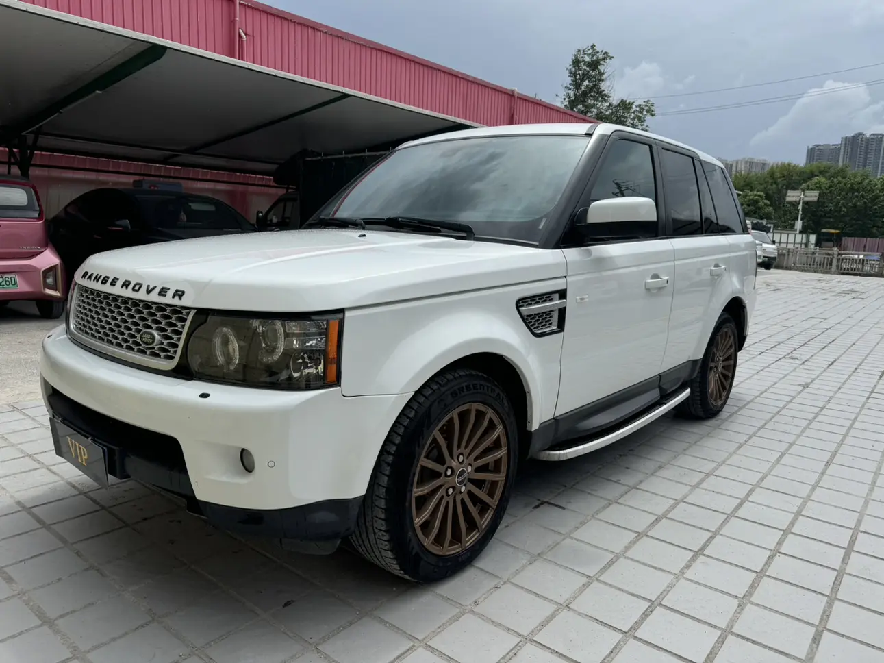 Land Rover Range Rover Sport  из Китая