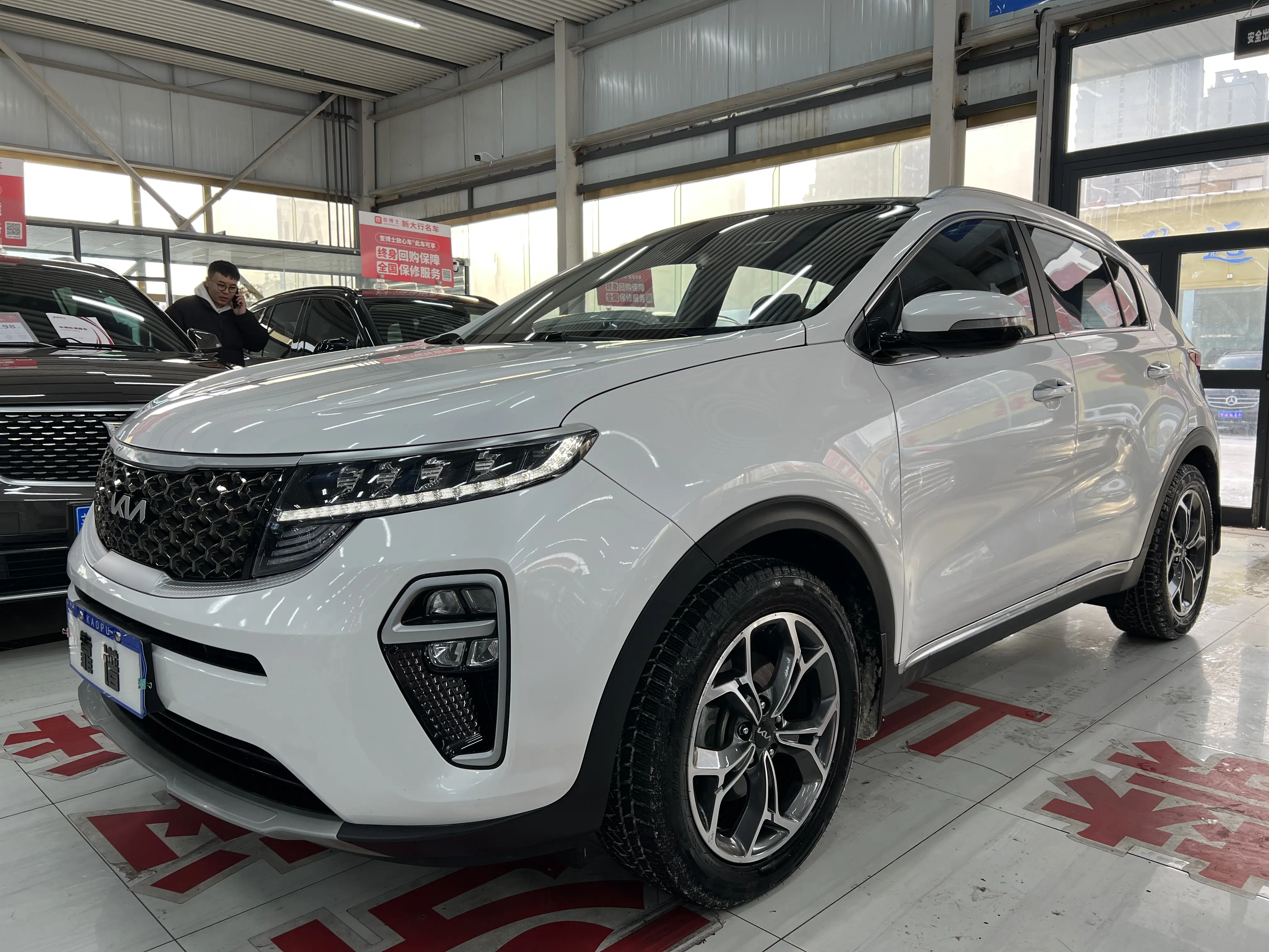Kia KX5  из Китая