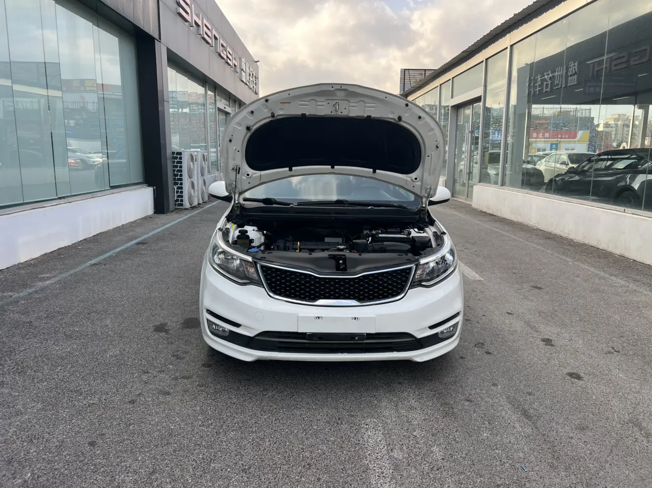 Kia K2  из Китая