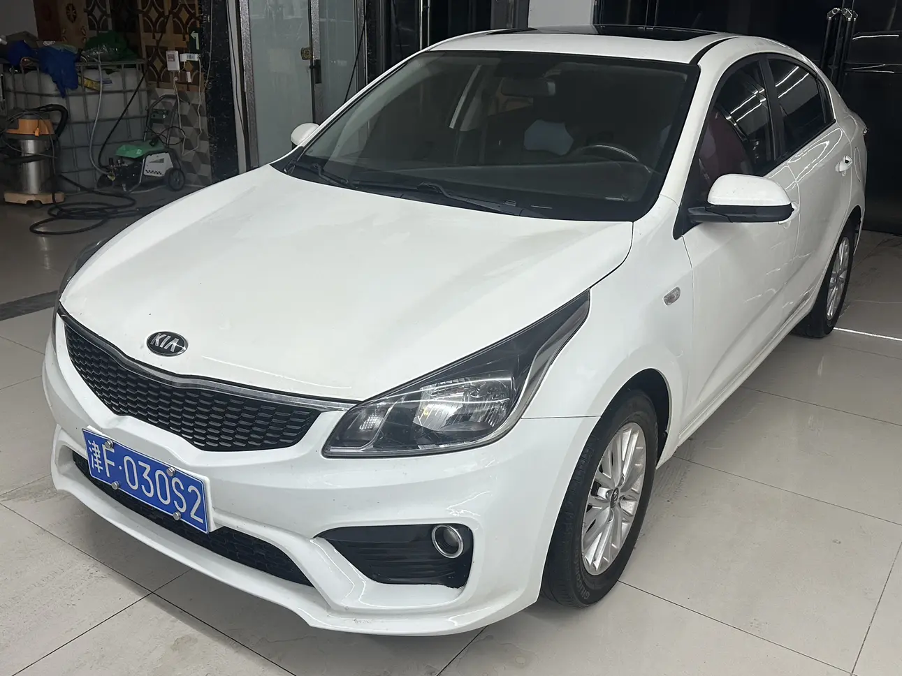 Kia K2  из Китая