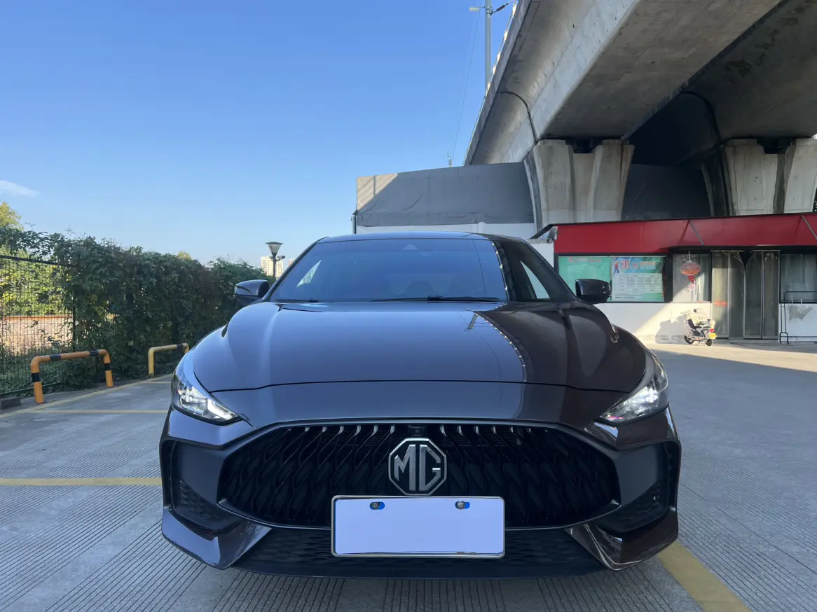 MG 5  из Китая