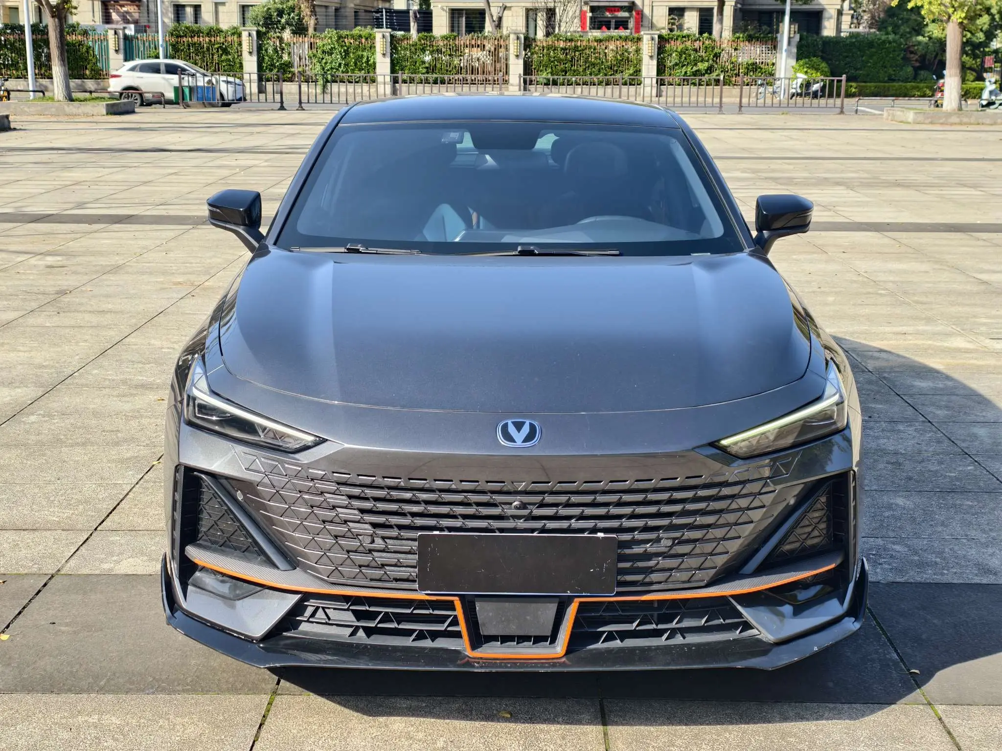 Changan UNI-V  из Китая