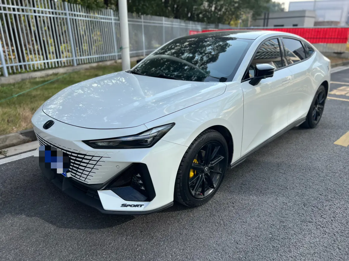 Changan UNI-V  из Китая