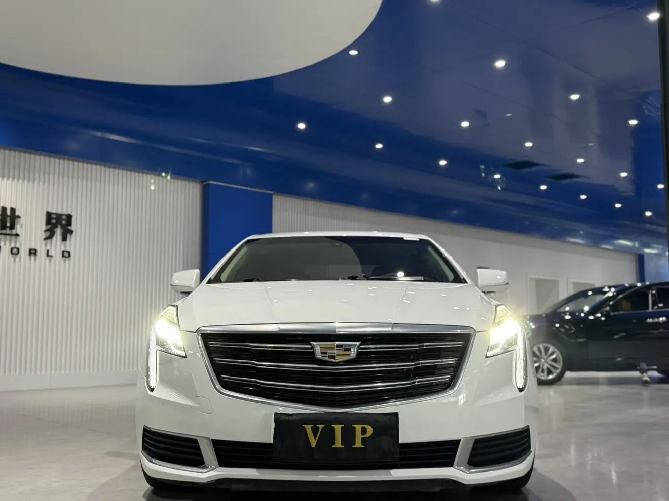 Cadillac XTS  из Китая