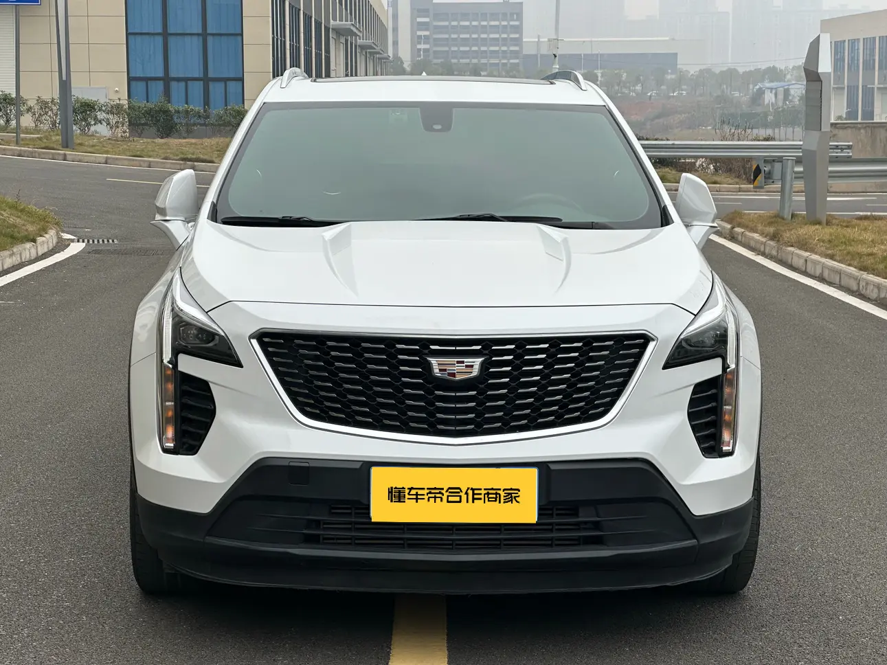 Cadillac XT4  из Китая