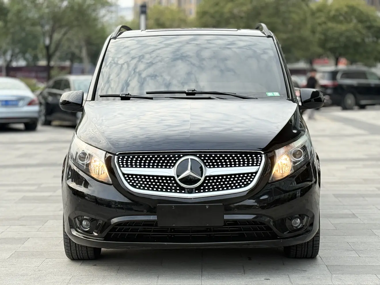 Mercedes-Benz Vito  из Китая