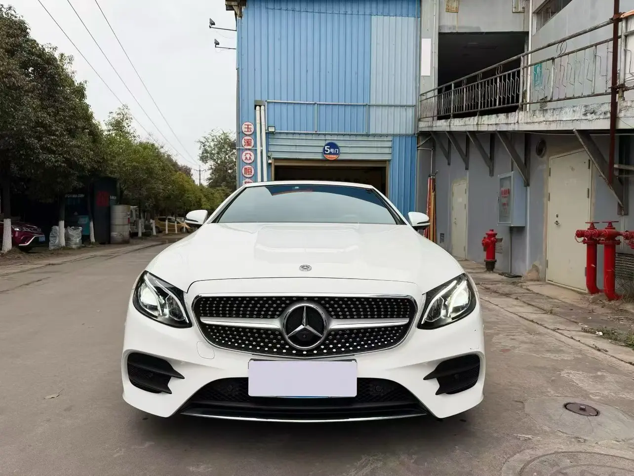 Mercedes-Benz E-Class  из Китая